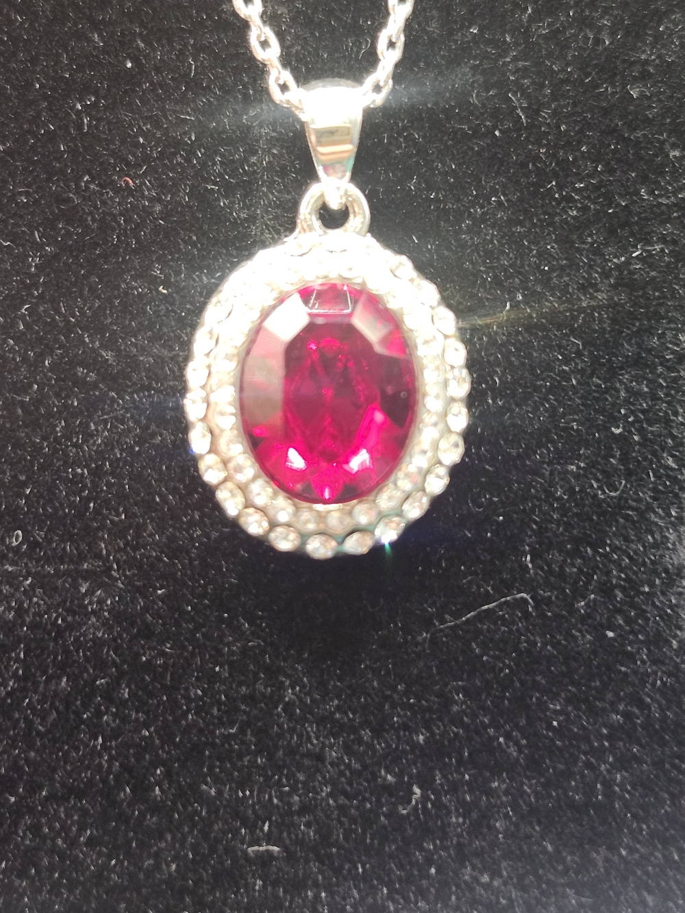 Silvertone Necklace with Red Oval Pendant And Matching Bracelet. - Picture 3 of 7